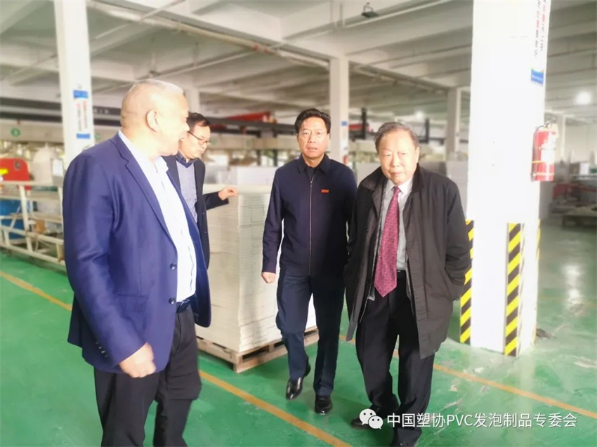 1760340004.jpg 1701314414891143.jpg