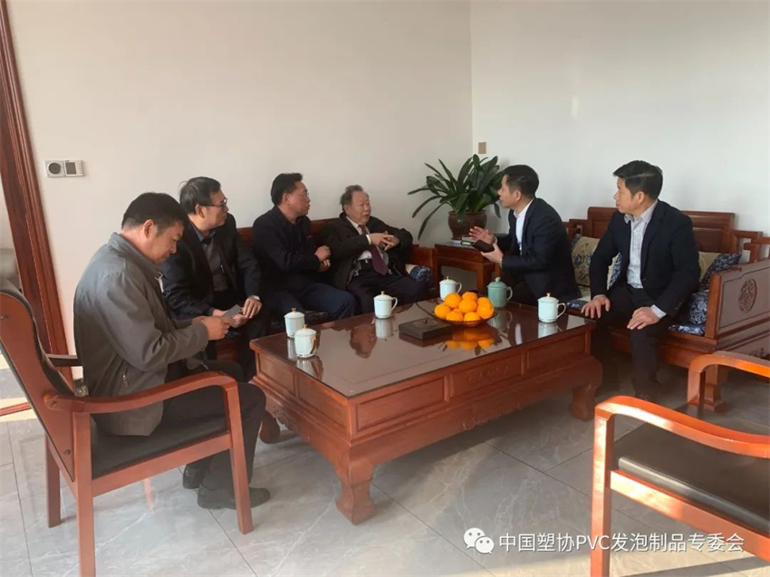 1760340666.jpg 1701314625828552.jpg